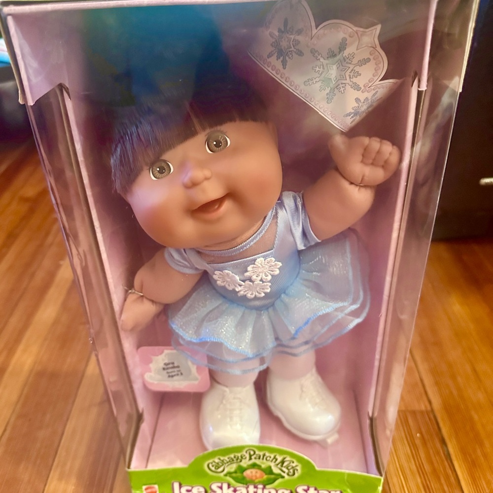 Rare...New In Box 2001 Cabbage Patch Kids Ice Skating Star Doll - Picture 6 of 6